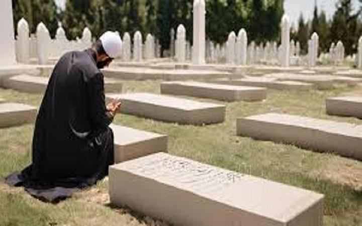 জুমার দিন মারা গেলে কি কবরের আজাব মাফ হয়?